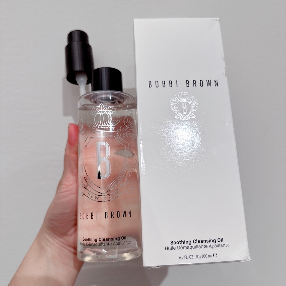 NWB Bobbi Brown Soothing Cleansing Oil 200mL With Pump